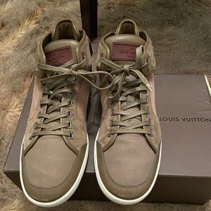 Mens Louis Vuitton Sneaker